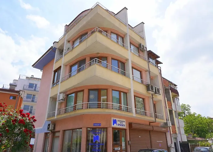Shushi\'S Central Studio Apartment